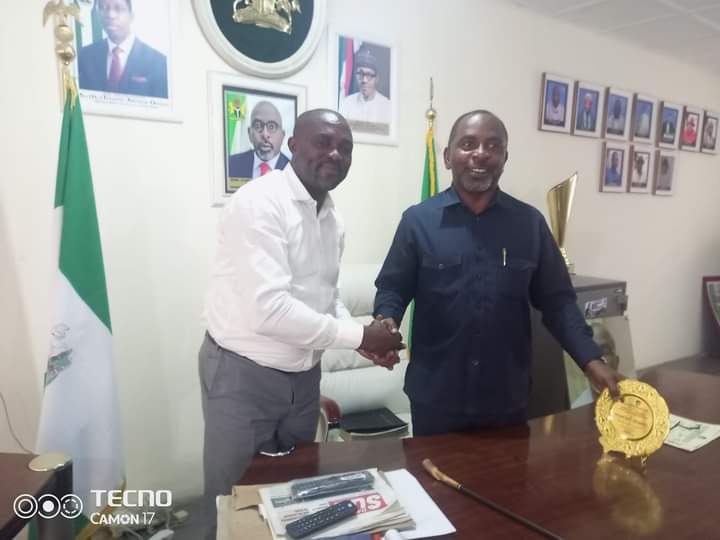 Recognizing Performance: Delta LG Secretaries Forum Honours Warri North Council Boss, Asekutu With Award of Excellence