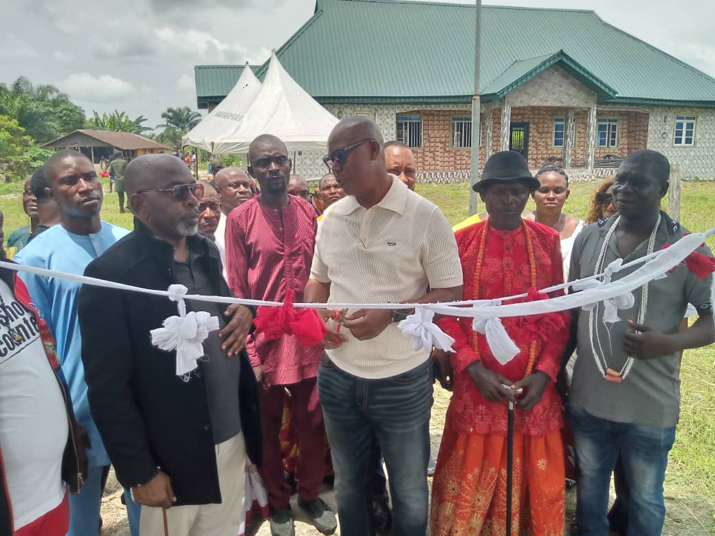 Warri North LGA: Harvest of Projects As Asekutu Commissions Health Centre, Health Equipment, Jetty, Pipe Borne Water in Ubagboro Community