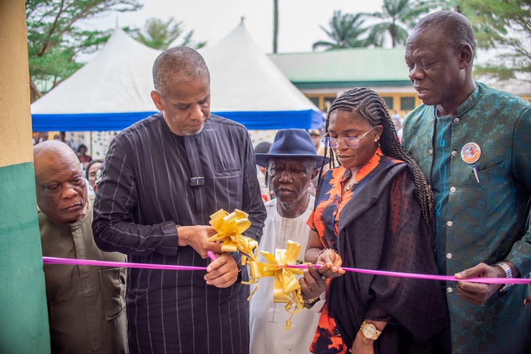Ughelli South: Dafinone Commissions Renovated Classrooms at Ewu Grammar School Ughelli South: Dafinone Commissions Renovated Classrooms at Ewu Grammar School